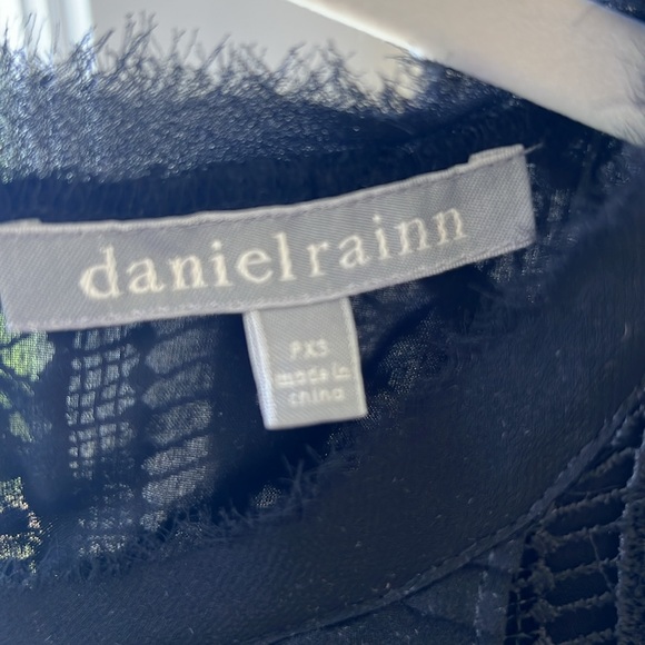 Fun details ! Ruffles! Never worn - Picture 2 of 4